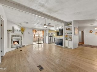 2843 E Oraibi Dr, Phoenix, AZ 85050