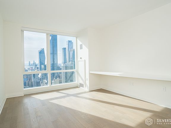 3rd image of 460 W 42nd St APT 51G