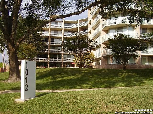 1st image of 1012 Guadalupe St #5D, G3