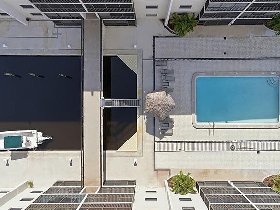2nd image of 9395 Pennsylvania AVE #6