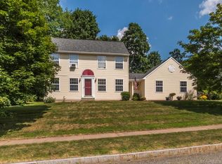 49 Amherst Dr, Manchester, CT 06042