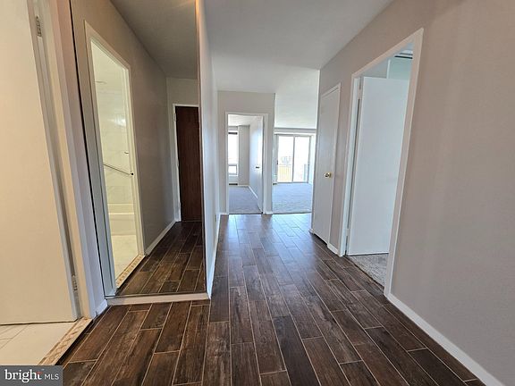 4th image of 1435 4th St SW APT B712