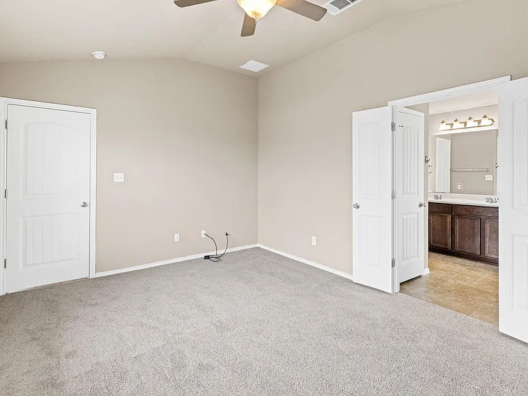 19308 Stokes Ln — Photo 11