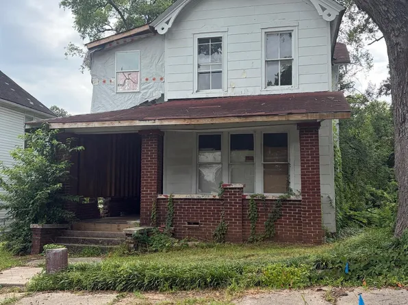 703 Austin Ave, Sheffield, AL 35660