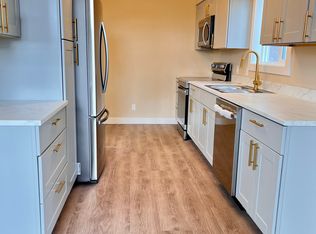 352 One Way Rd APT A, Columbia Falls, MT 59912