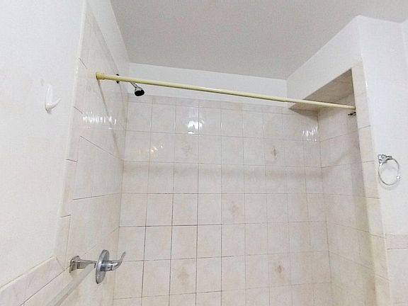 5th image of 105 E 122nd St #2E
