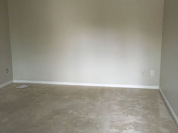 2nd image of 1847 E Ocean View Ave APT 3
