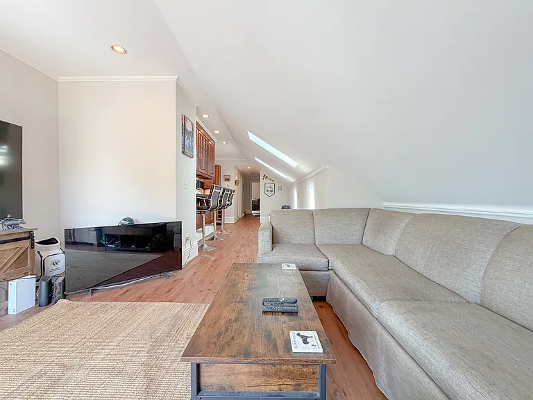 168 Danforth St #3 — Photo 22