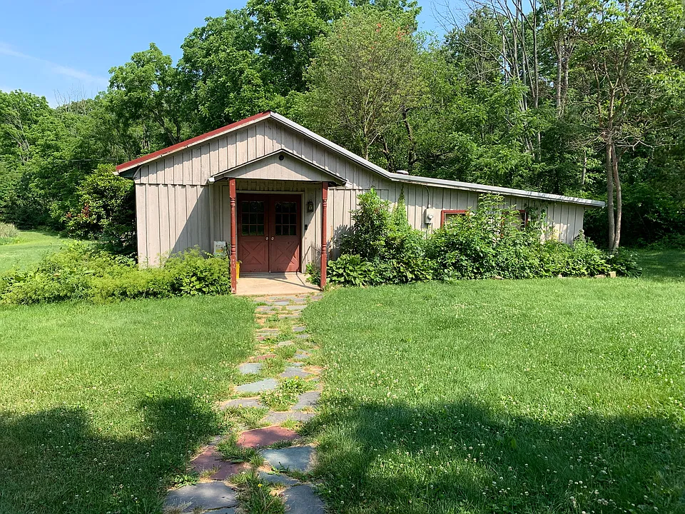 44 Keller Rd