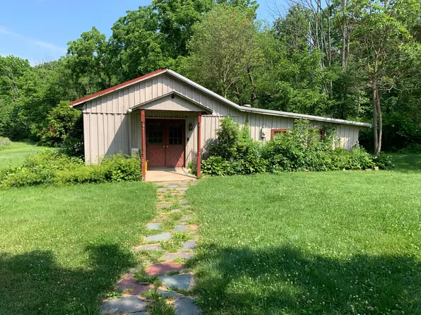 44 Keller Rd, Fleetwood, PA 19522