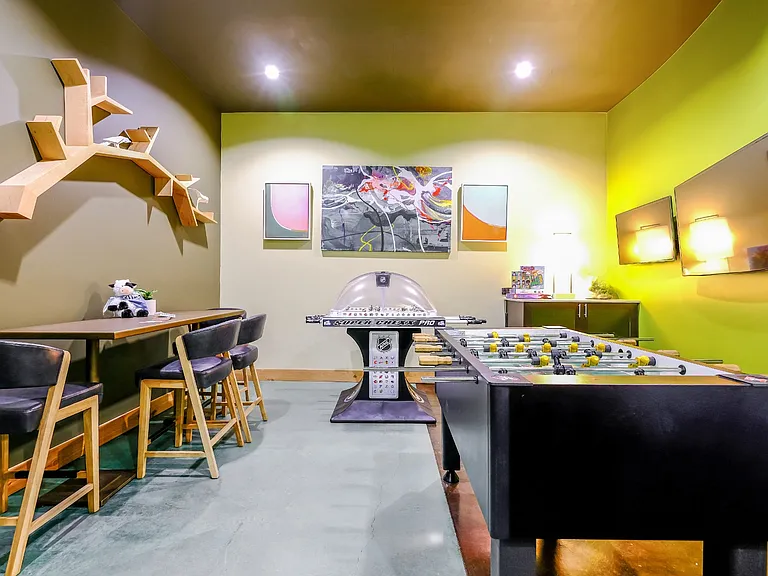 Elan Redmond — Photo 6