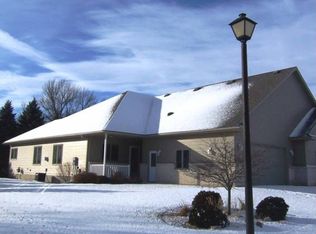 230 Parkway Pl, Mankato, MN 56001