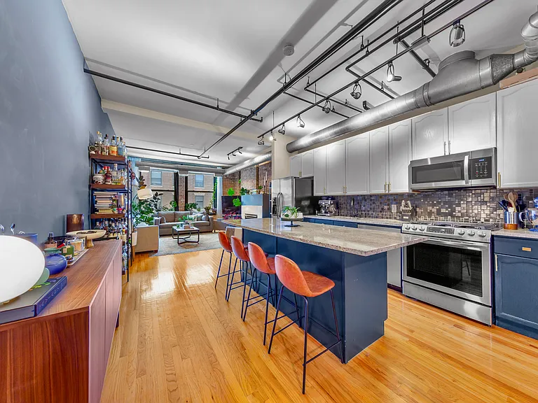 3151 N Lincoln Ave #322 — Photo 3