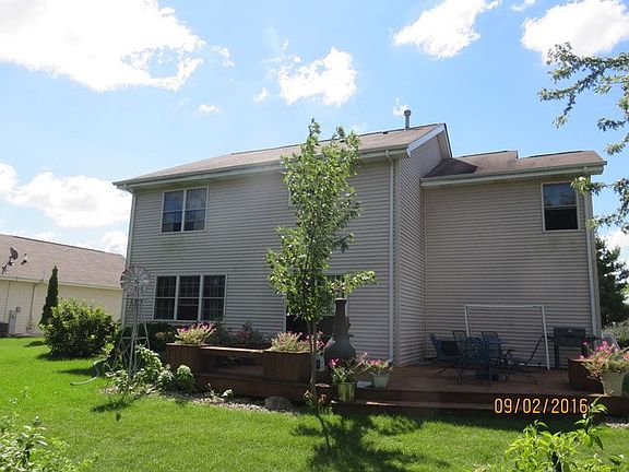 4th image of 1037 Heron Ave