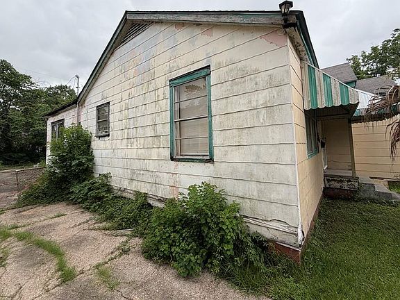 2nd image of 1825 N 17th St