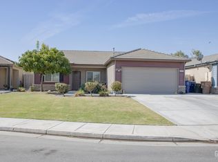 319 Count Fleet Way, Bakersfield, CA 93307