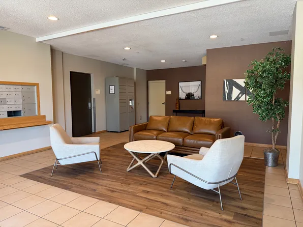 Emerson Hills Apartments