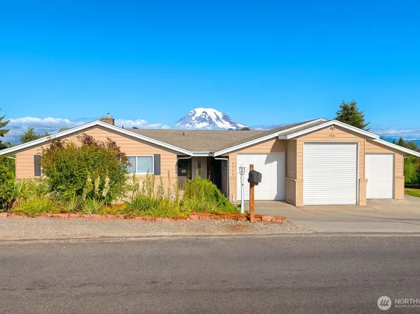 9926 257th St Court E, Graham, WA 98338