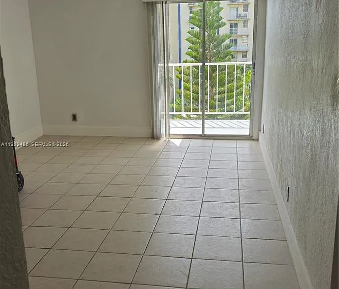 4550 NW 9th St #505E — Photo 14