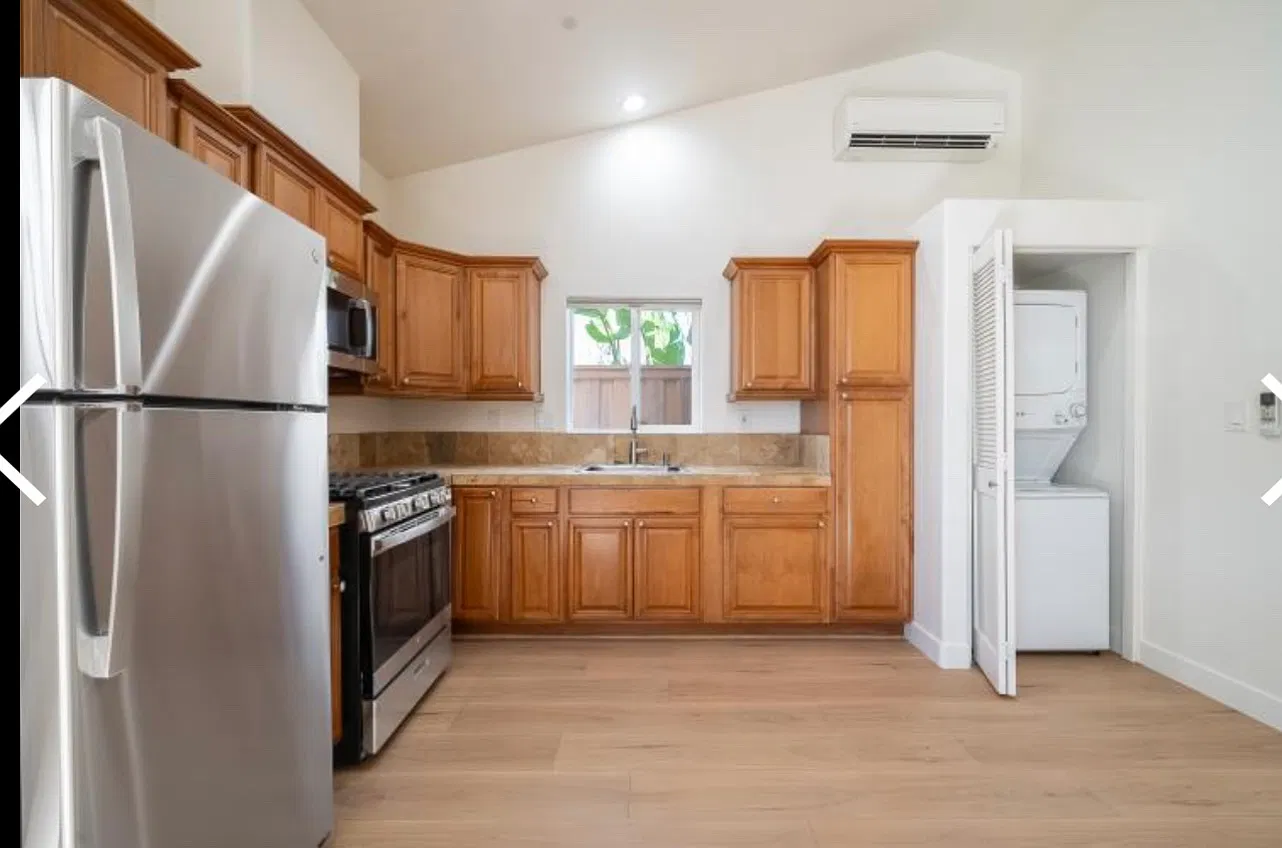 1502 Sunrise Dr — Photo 2