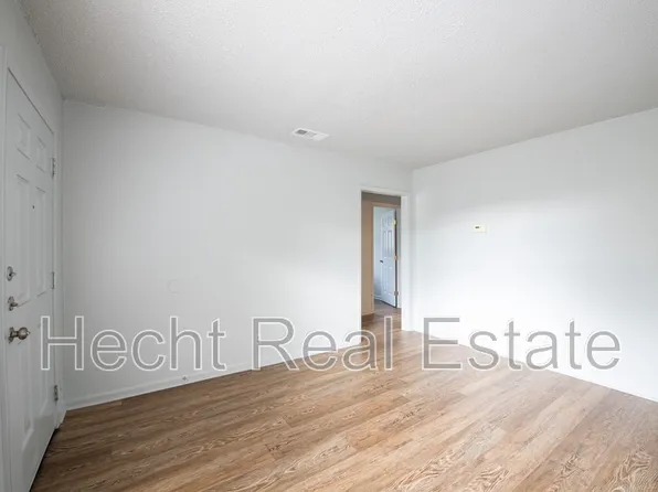5900 Glen Meadow Dr, Austin, TX 78745