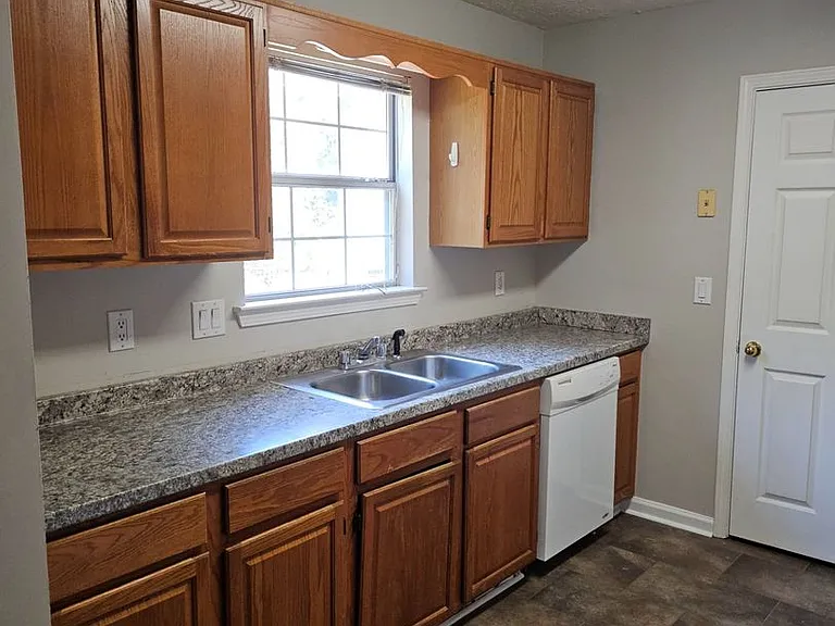 12205 Cypress Way — Photo 21