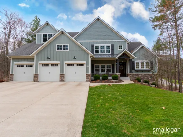 4138 Peter Creek Dr NE, Rockford, MI 49341