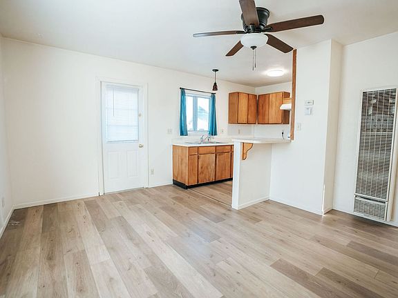 3rd image of 1983 Sutter Rd #2