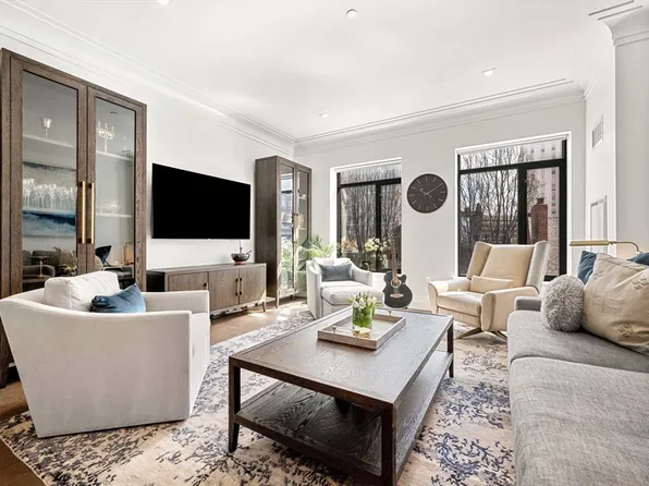 45 Temple St Unit 405, Boston, MA 02114