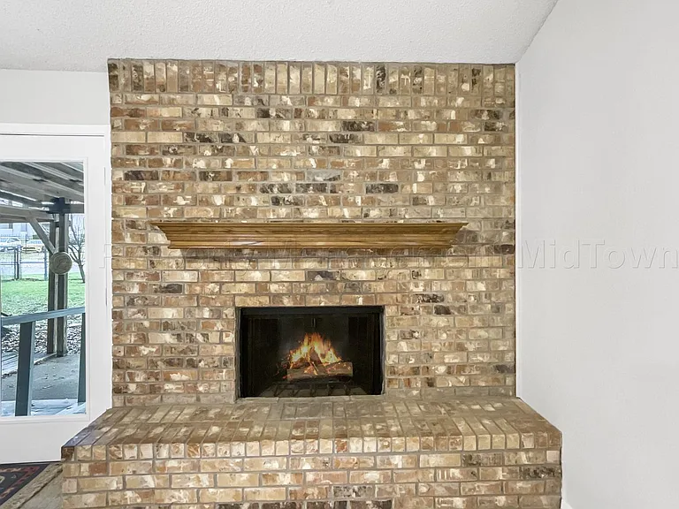 841 S Atkerson Ln — Photo 36