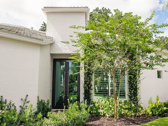 5th image of 126 Sunset Cove Lane