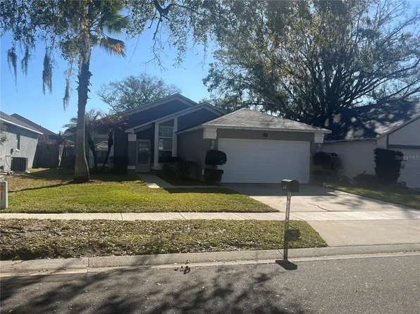 1207 Lake Blue Cir, Apopka, FL 32703