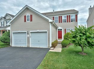 14 Winged Foot Dr, Manalapan, NJ 07726