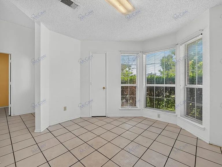 3728 Chaddybrook Ln — Photo 7