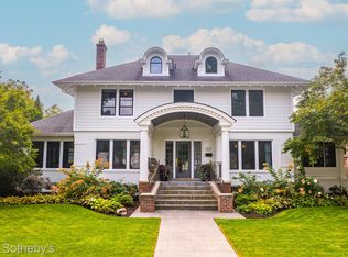 517 Orchard View Dr, Royal Oak, MI 48073