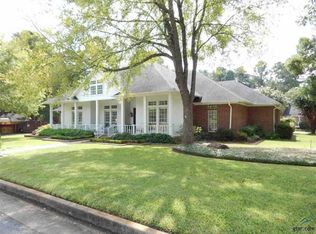 6913 Hollytree Cir, Tyler, TX 75703