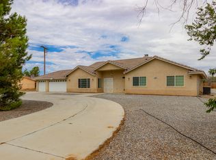 13078 Yakima Rd, Apple Valley, CA 92308