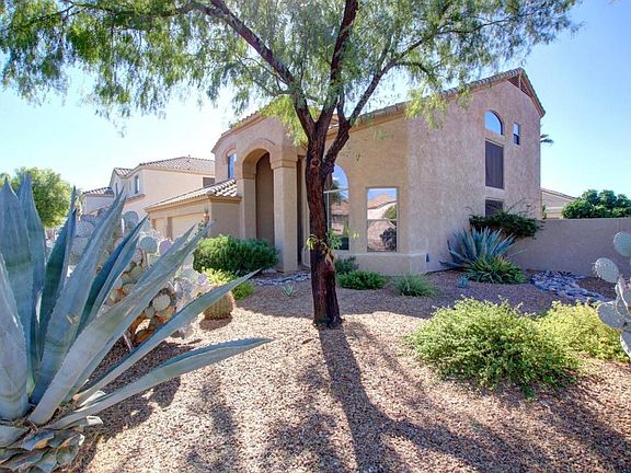 2nd image of 249 W Milbrae Springs Dr