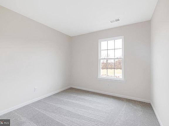 5th image of 115 Metcalf Rd