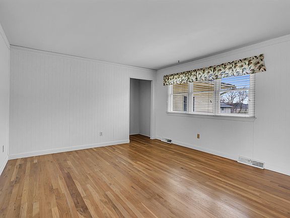 4th image of 1641 Gary Paul Ln