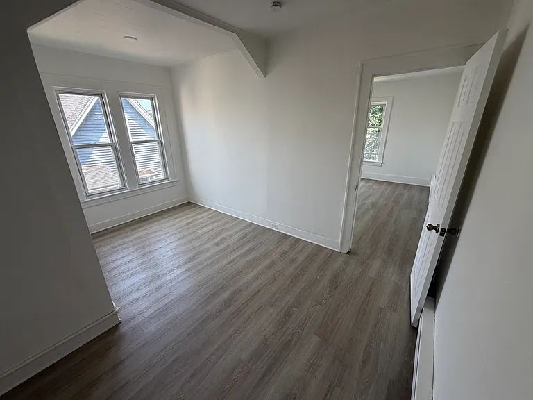 296 Broad St #2 — Photo 8
