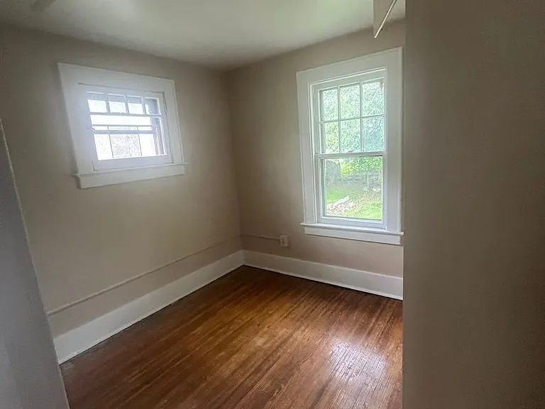 99 Cummings St — Photo 17