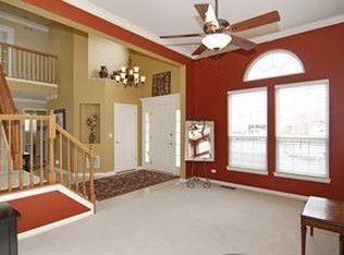 1754 Somerset Ln, Mundelein, IL 60060