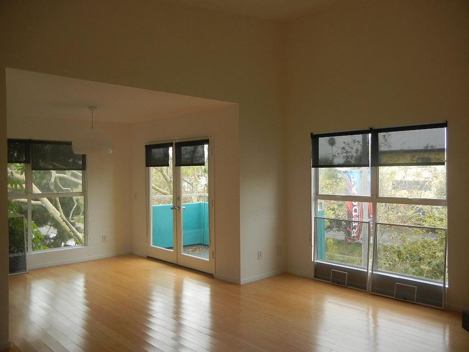 1st image of 438 S Venice Blvd APT 4