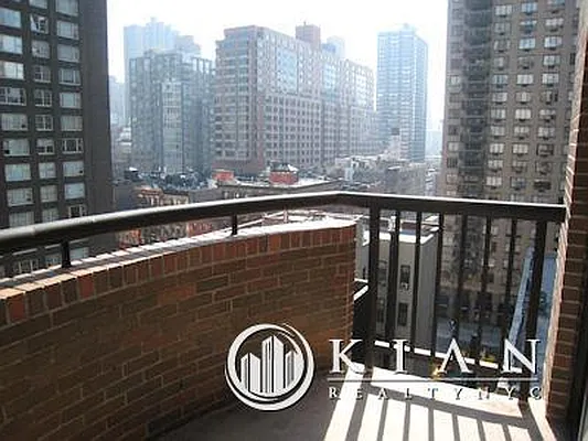 Rented by Kian Realty | media 20