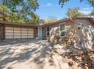 6 Fyfield Cir, Bella Vista, AR 72715