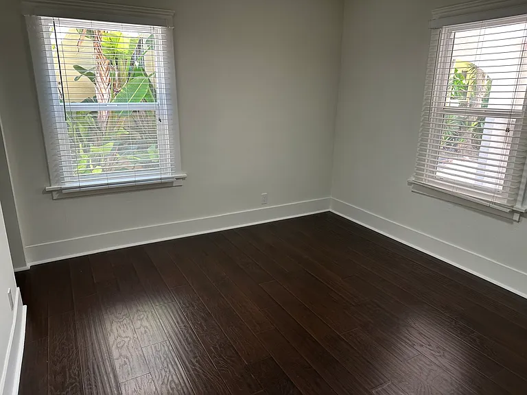 1206 N Orange Grove Ave #B — Photo 7