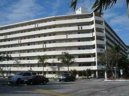 1st image of 1750 NE 191st St APT 817-3