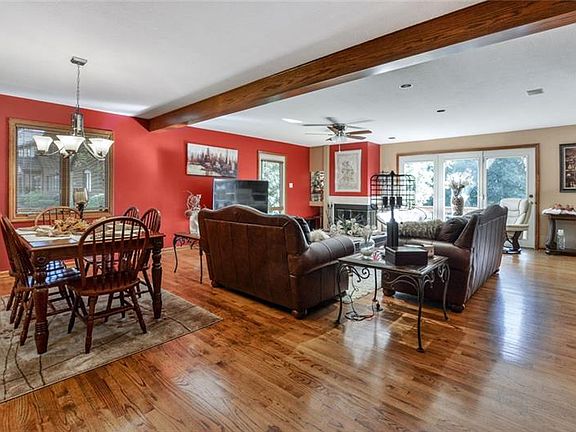 4th image of 1646 Stone Mansion Dr
