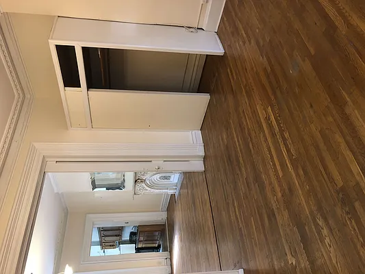 Rented by B.Belinda Realty LLC. | media 10